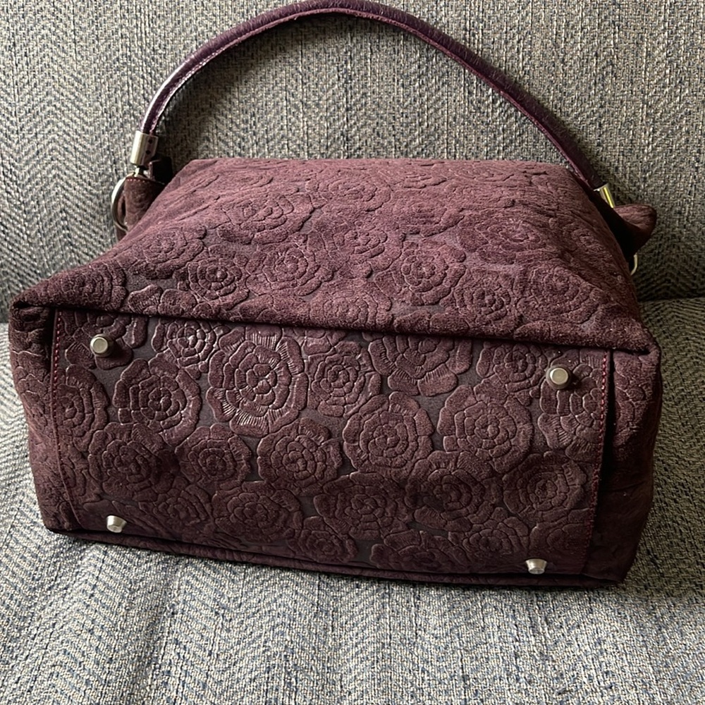 Arcadia Purple leather/suede Floral Embossed Handbag. - Picture 7 of 16
